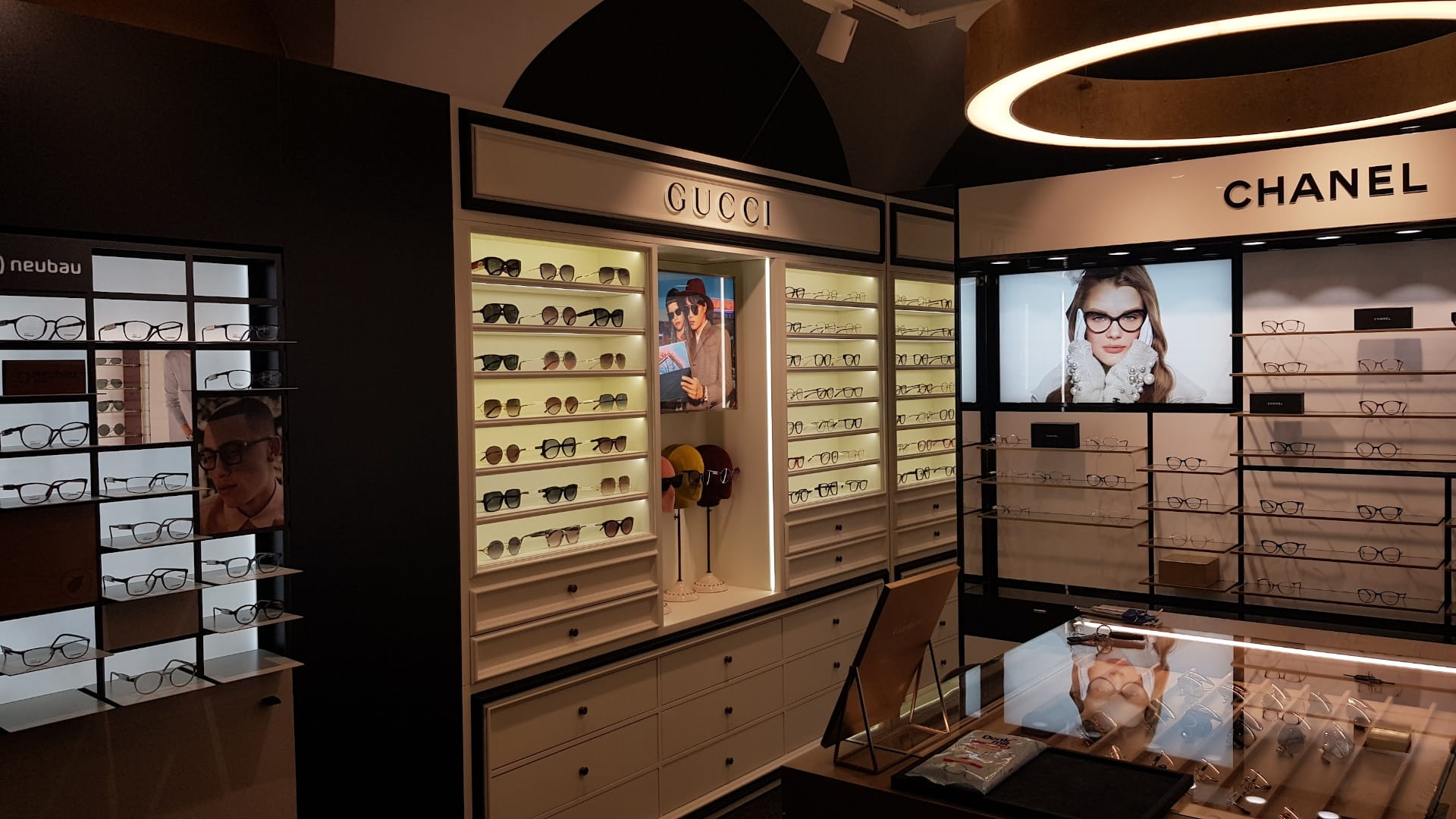 GUCCI-Installation in Linz